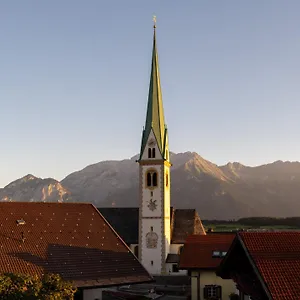 https://apartment-deluxe-innsbruck-mutters.innsbruckaustriahotels.com