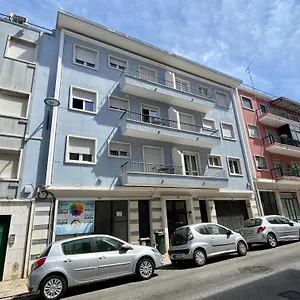 Dumont 4*, Лиссабон Португалия